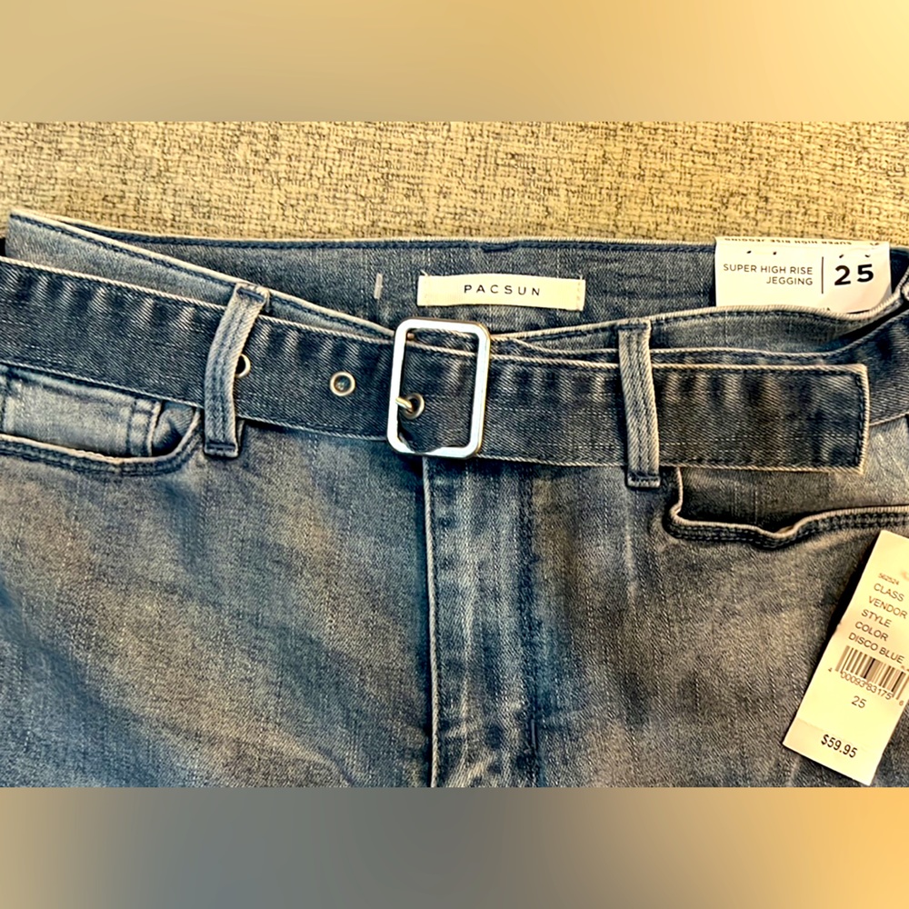 PacSun jeans new w/tags size 25